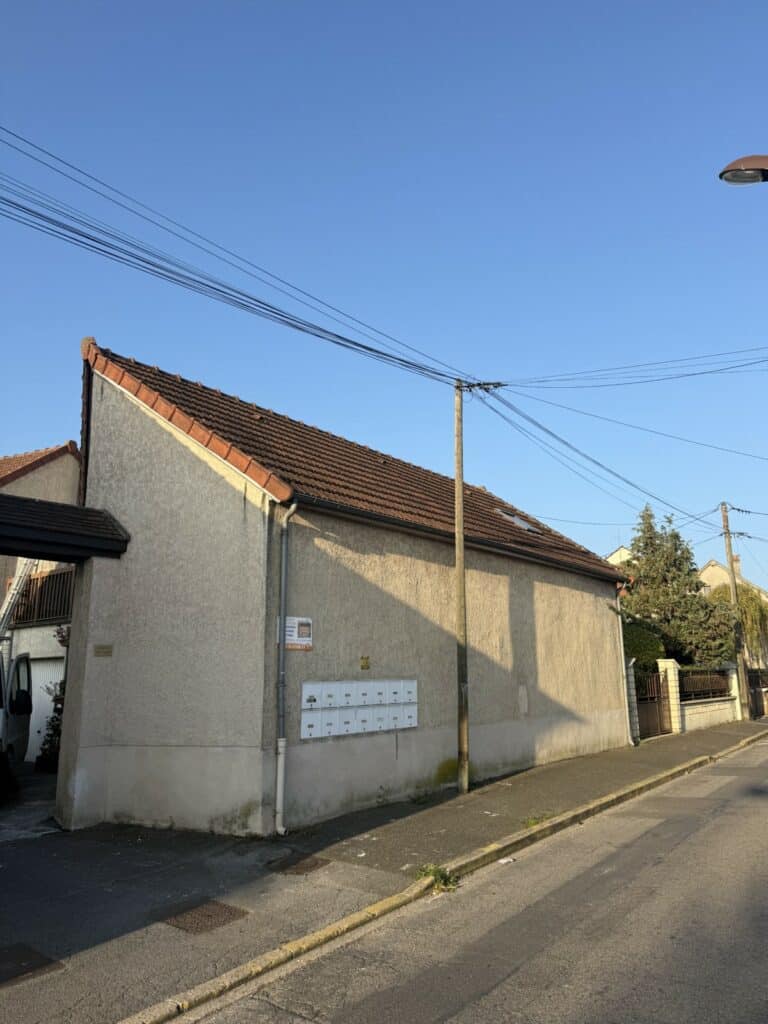 rénovation de couverture maison à 91 Brétigny sur Orge : avant le chantier par Charles Couverture 
